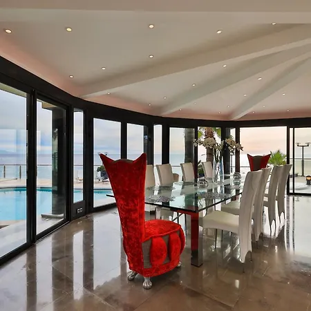 Prázdninový dům Luxus Corallina - Direkt Am Mit Pool Und Jacuzzi By Riviera Homelife Saint-Raphaël