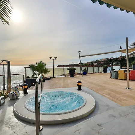 펜션 Luxus Corallina - Direkt Am Mit Pool Und Jacuzzi By Riviera Homelife Saint-Raphaël