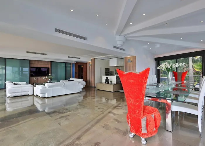 Luxus Corallina - Direkt Am Mit Pool Und Jacuzzi By Riviera Homelife Ferienhaus *