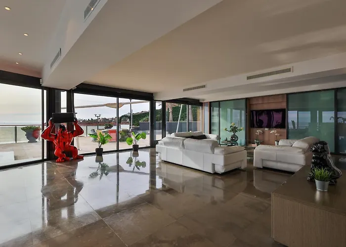 Ferienhaus Luxus Corallina - Direkt Am Mit Pool Und Jacuzzi By Riviera Homelife